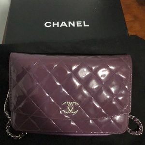 Chanel wallet on chain